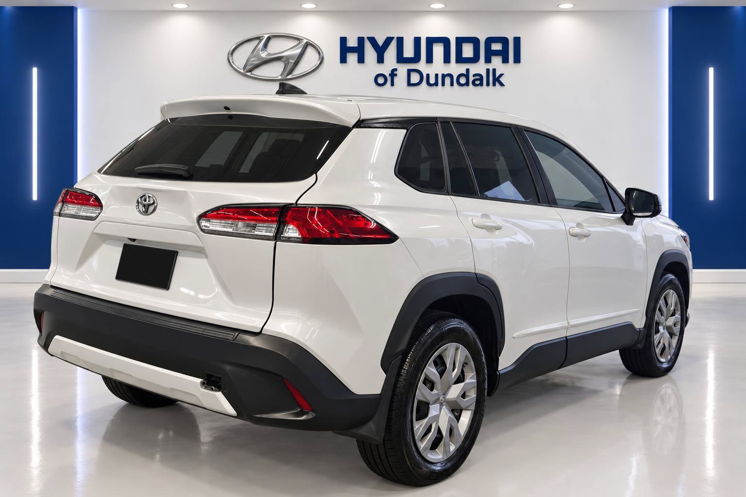 Used 2025 Beige Toyota L image 4