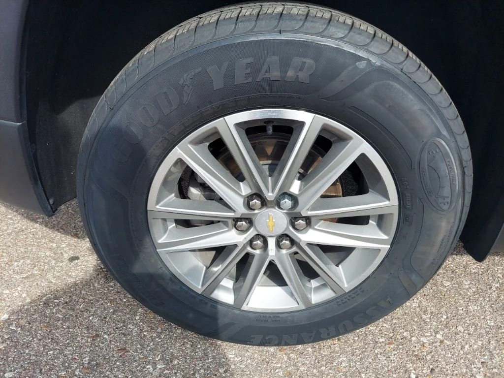 Used 2022 Blue Chevrolet LT image 9