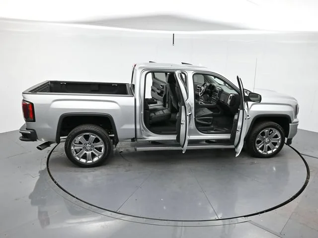 Used 2018 QUICKSILVER METALLIC GMC Denali image 44