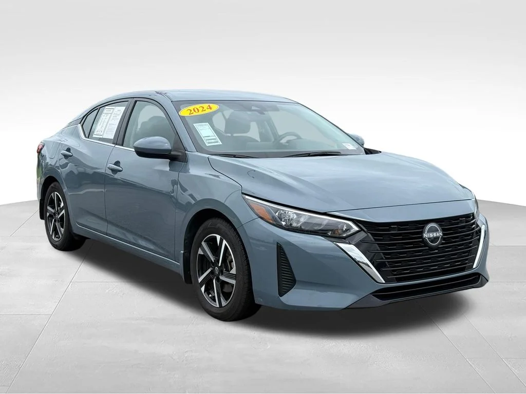 Used 2024 Gray Nissan SV image 30