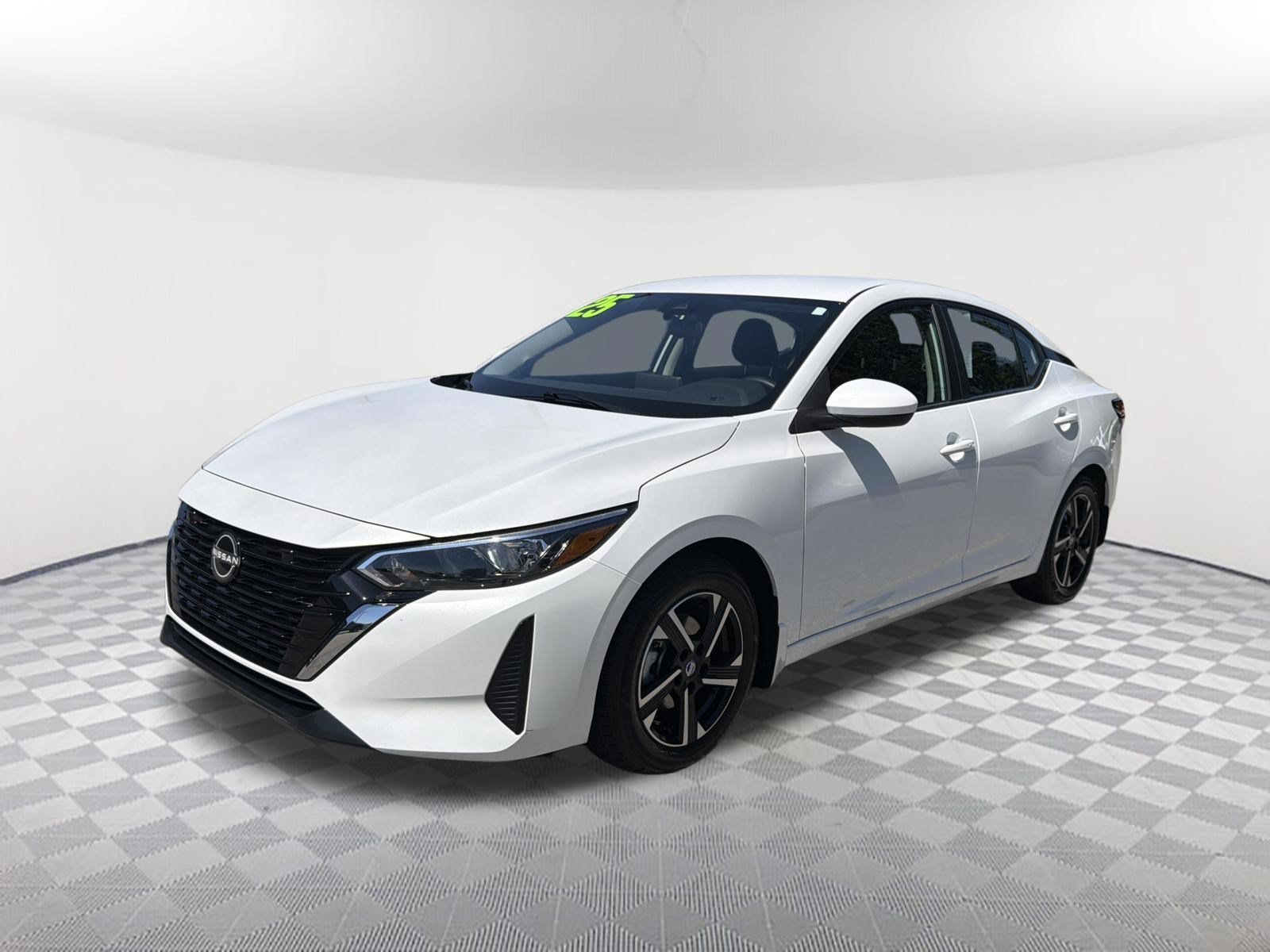 Used 2025 Aspen White Tricoat Nissan SV image 3