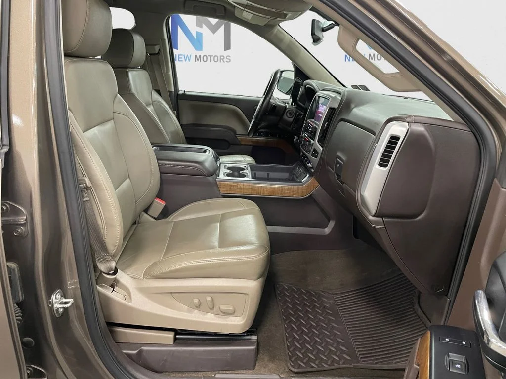 Used 2015 Bronze Alloy Metallic GMC SLT image 15