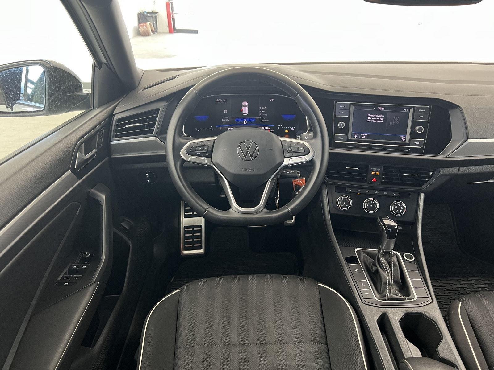 2024 Volkswagen Jetta Sport - Photo 28