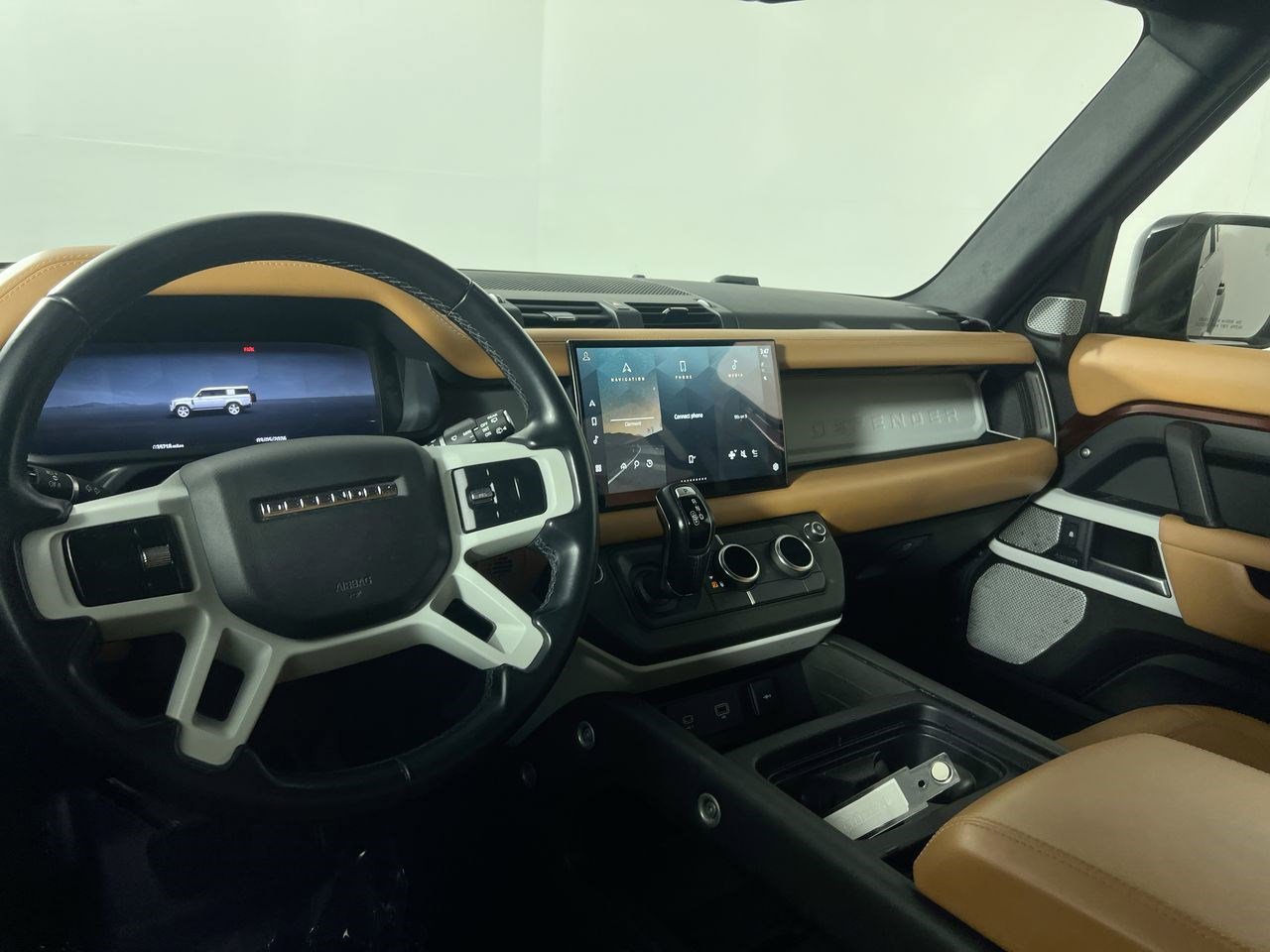 2023 Land Rover Defender SE - Photo 27