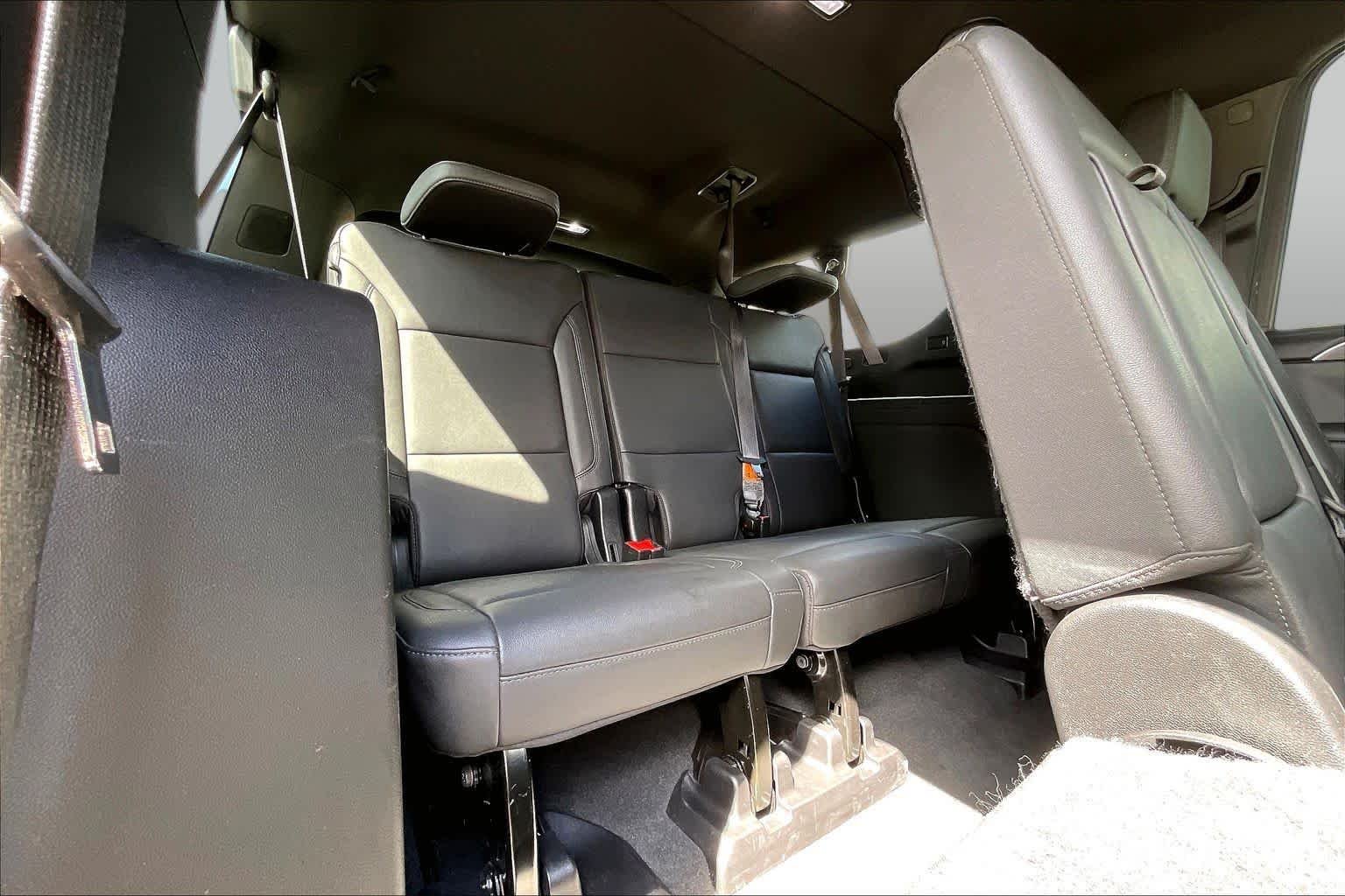 Used 2024 Summit White Chevrolet LT image 27