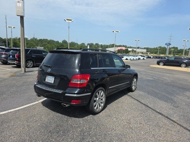 Used 2011 Black Mercedes-Benz GLK 350 image 3