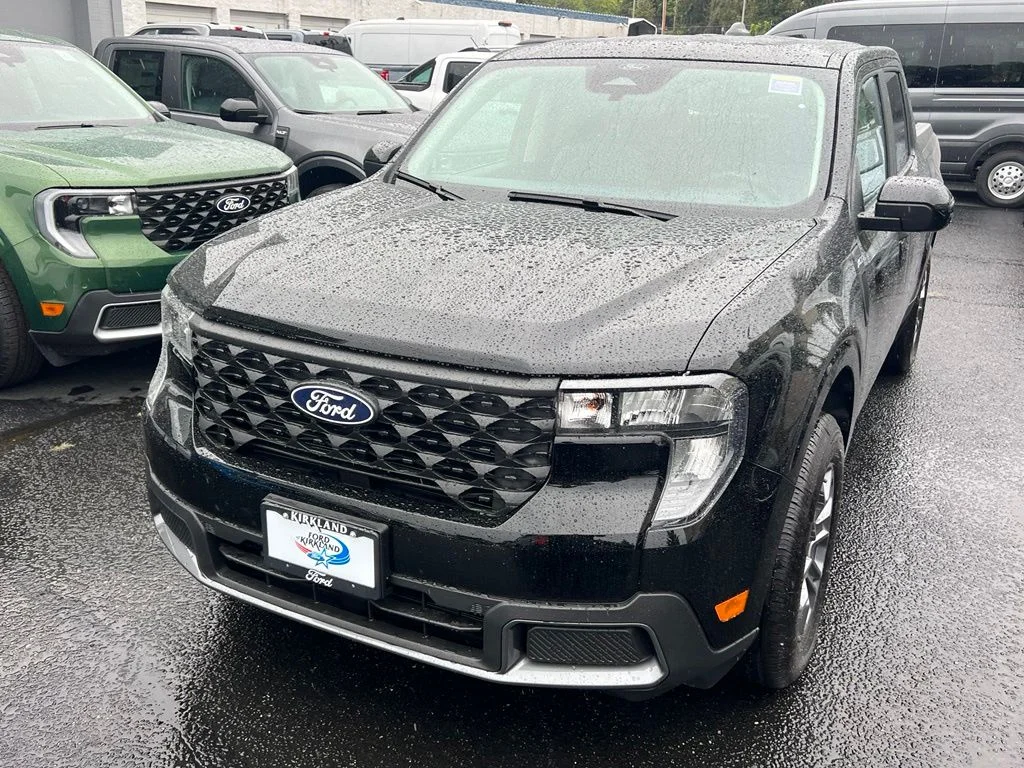 New 2026 Shadow Black Ford XLT image 4