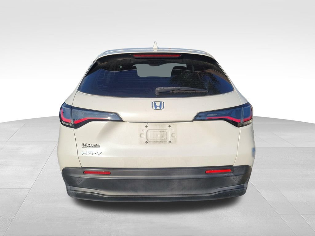 Certified Used 2024 Platinum White Pearl Honda 5DR 2WD LX image 14