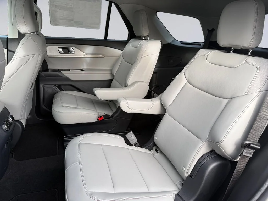 2026 Ford Explorer Active - Photo 16