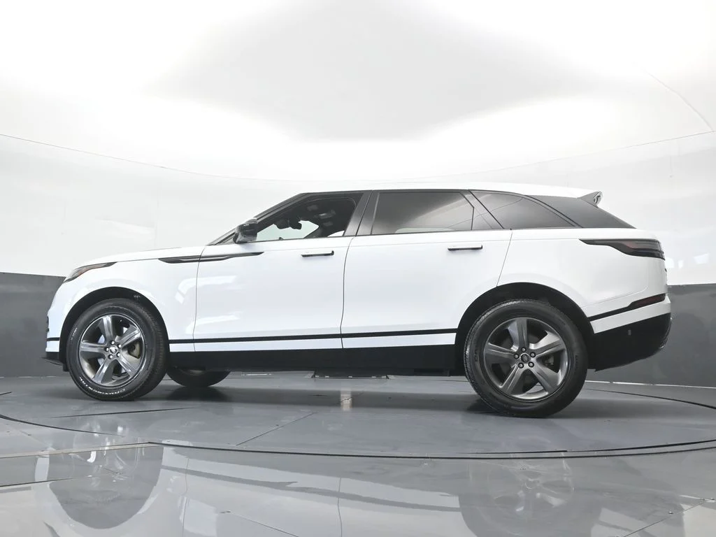 Used 2025 Gray Land Rover Dynamic SE image 54