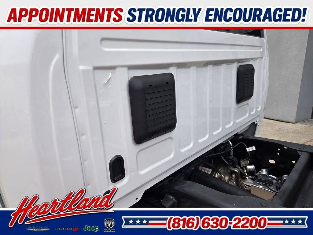 New 2026 Bright White Clearcoat RAM Tradesman image 23