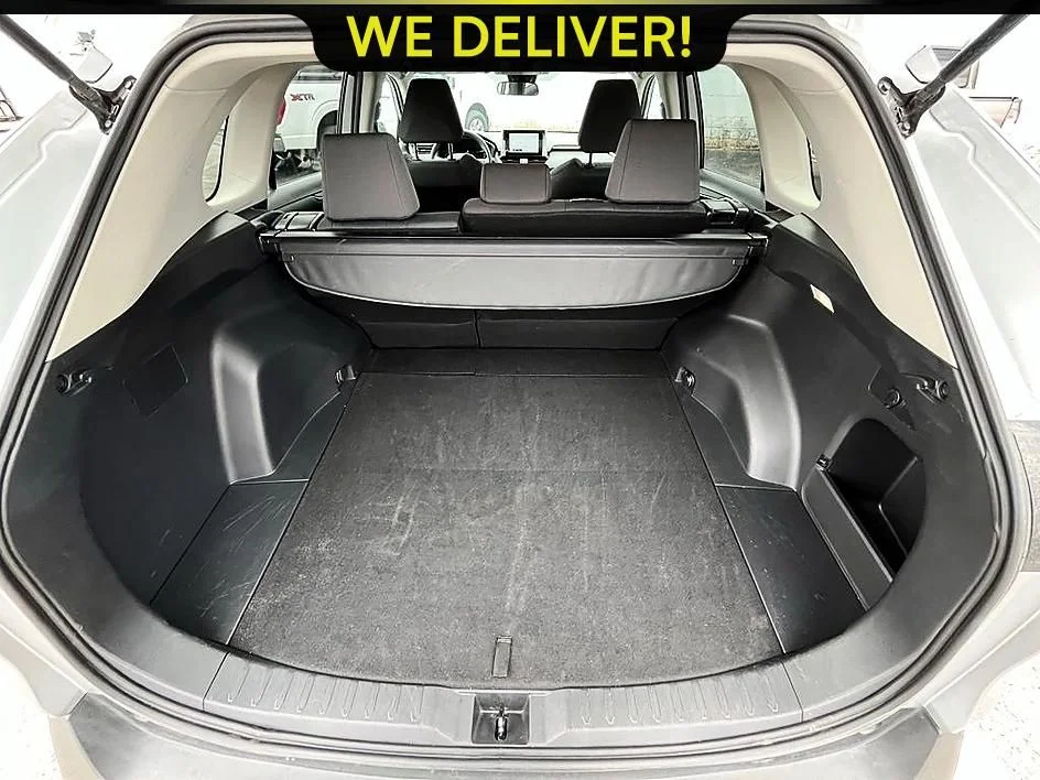Used 2025 Silver Toyota XLE image 17