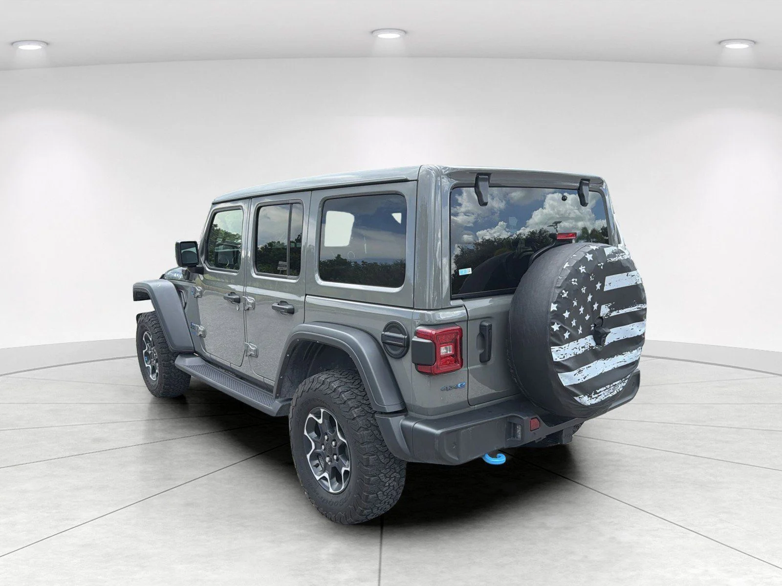 Used 2022 Gray Jeep Unlimited Rubicon 4xe image 6