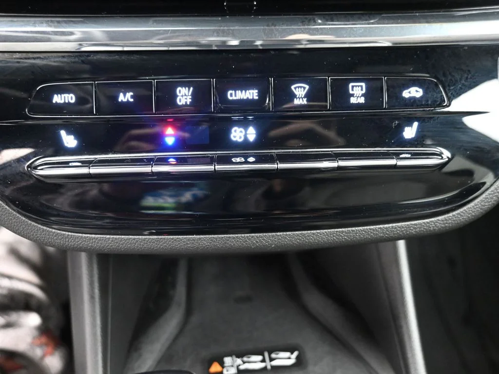 Used 2025 Gray Buick Avenir image 16