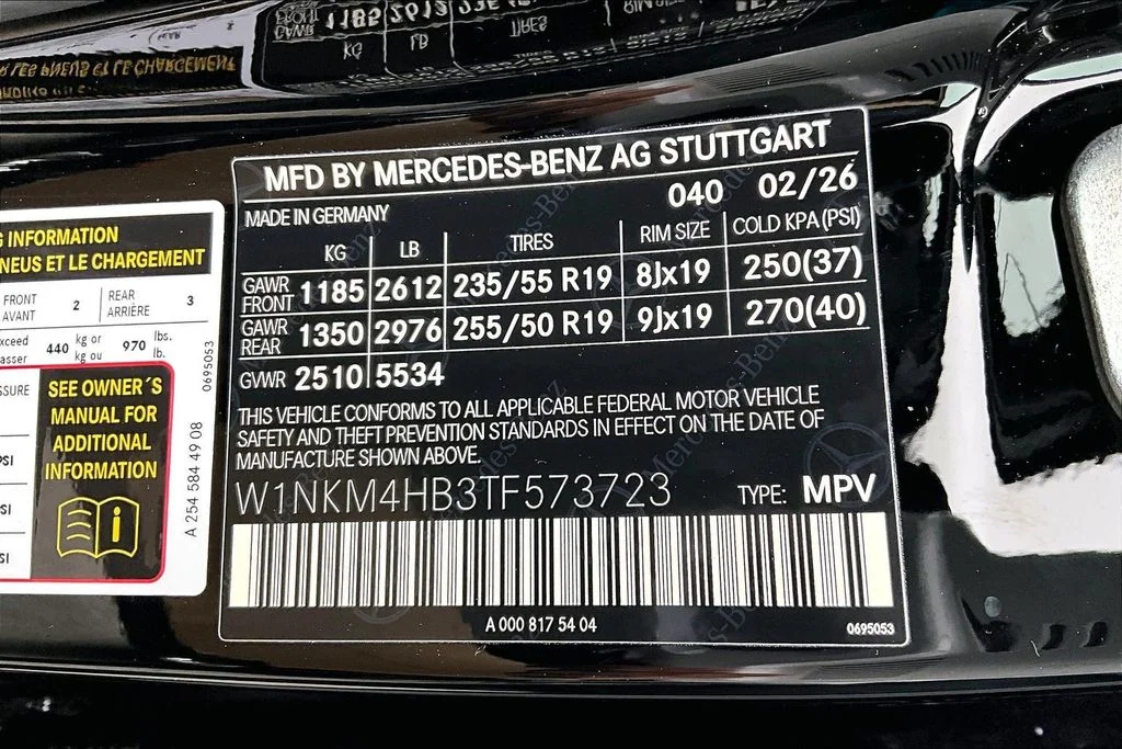 New 2026 Black Mercedes-Benz GLC 300 image 14