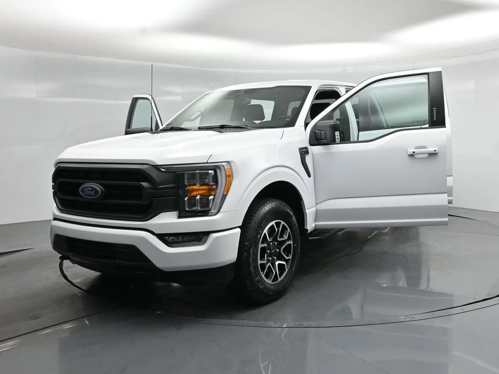 Certified Used 2023 White Ford XLT image 27