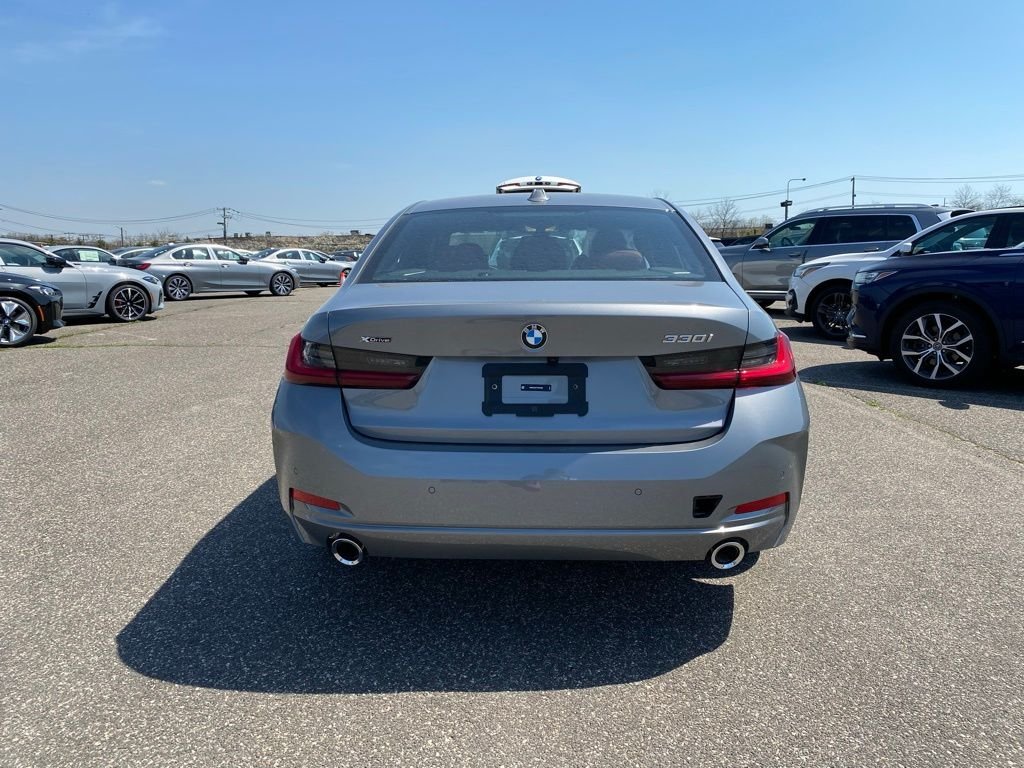 2026 BMW 3 Series 330i - Photo 3
