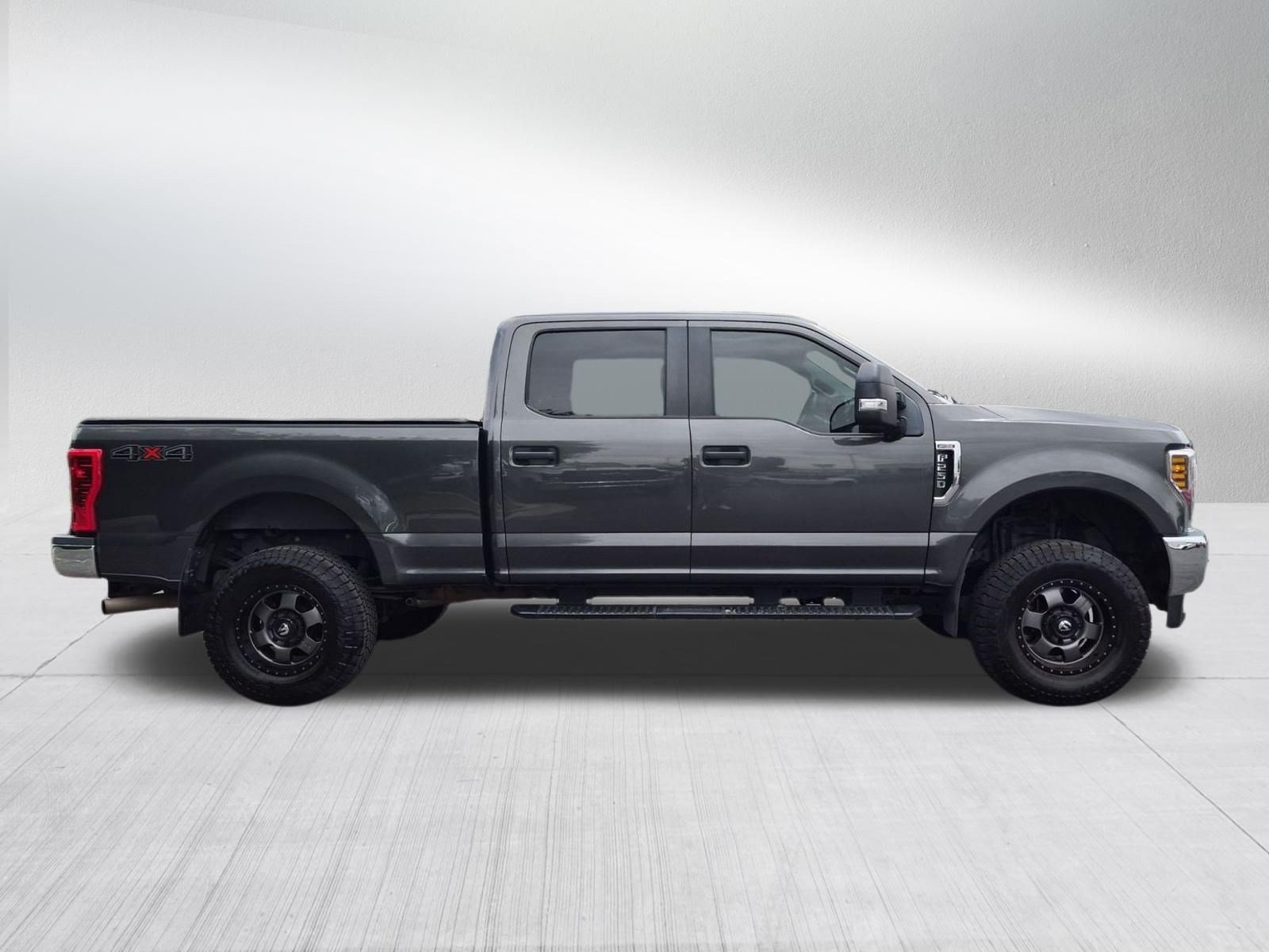 Used 2018 Gray Ford XL image 6