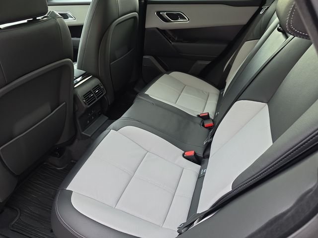 New 2026 Ostuni Pearl White Land Rover Belgravia Edition image 11