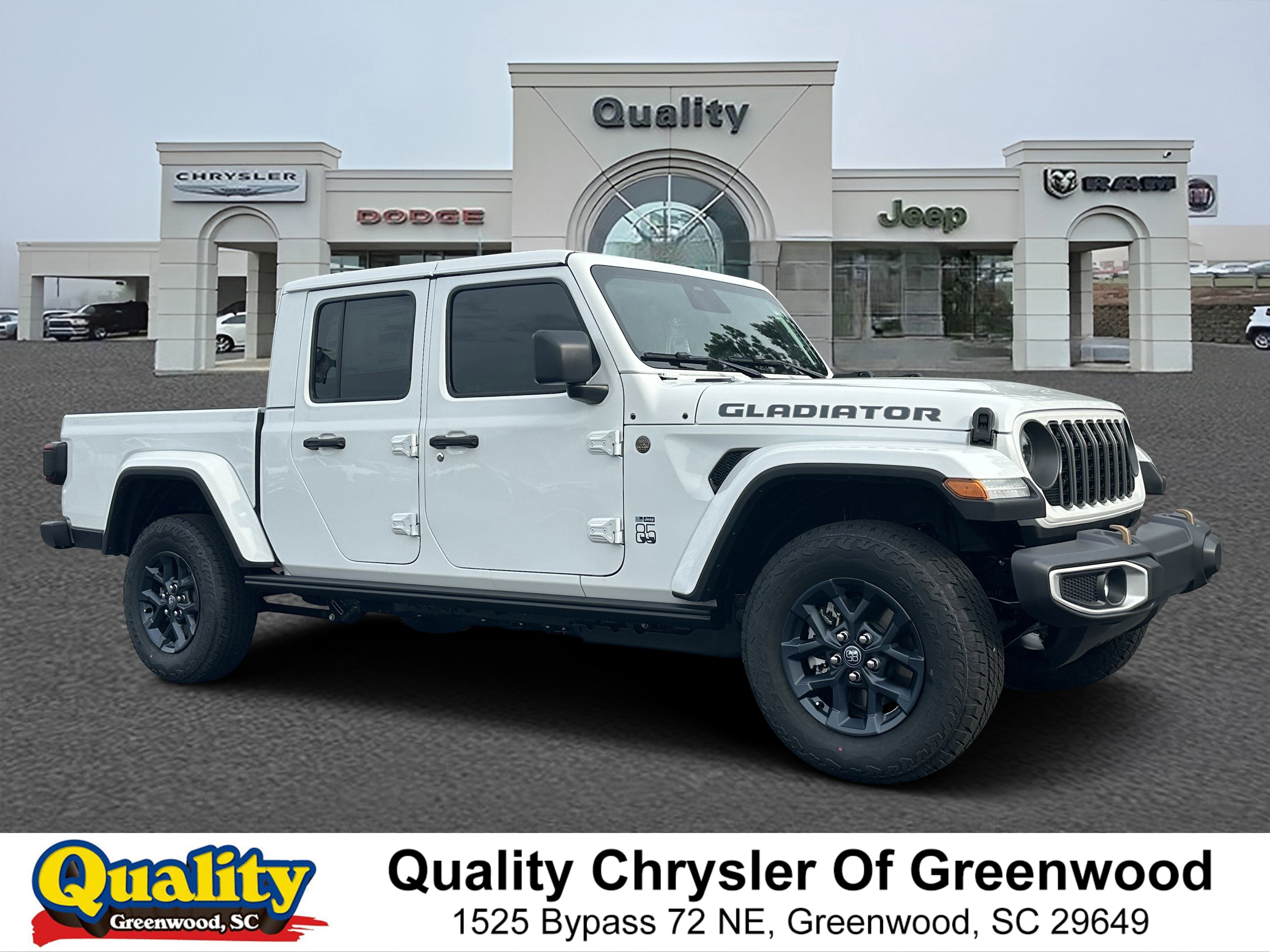 2026 Jeep Gladiator 85th Anniversary Edition Auto's photo