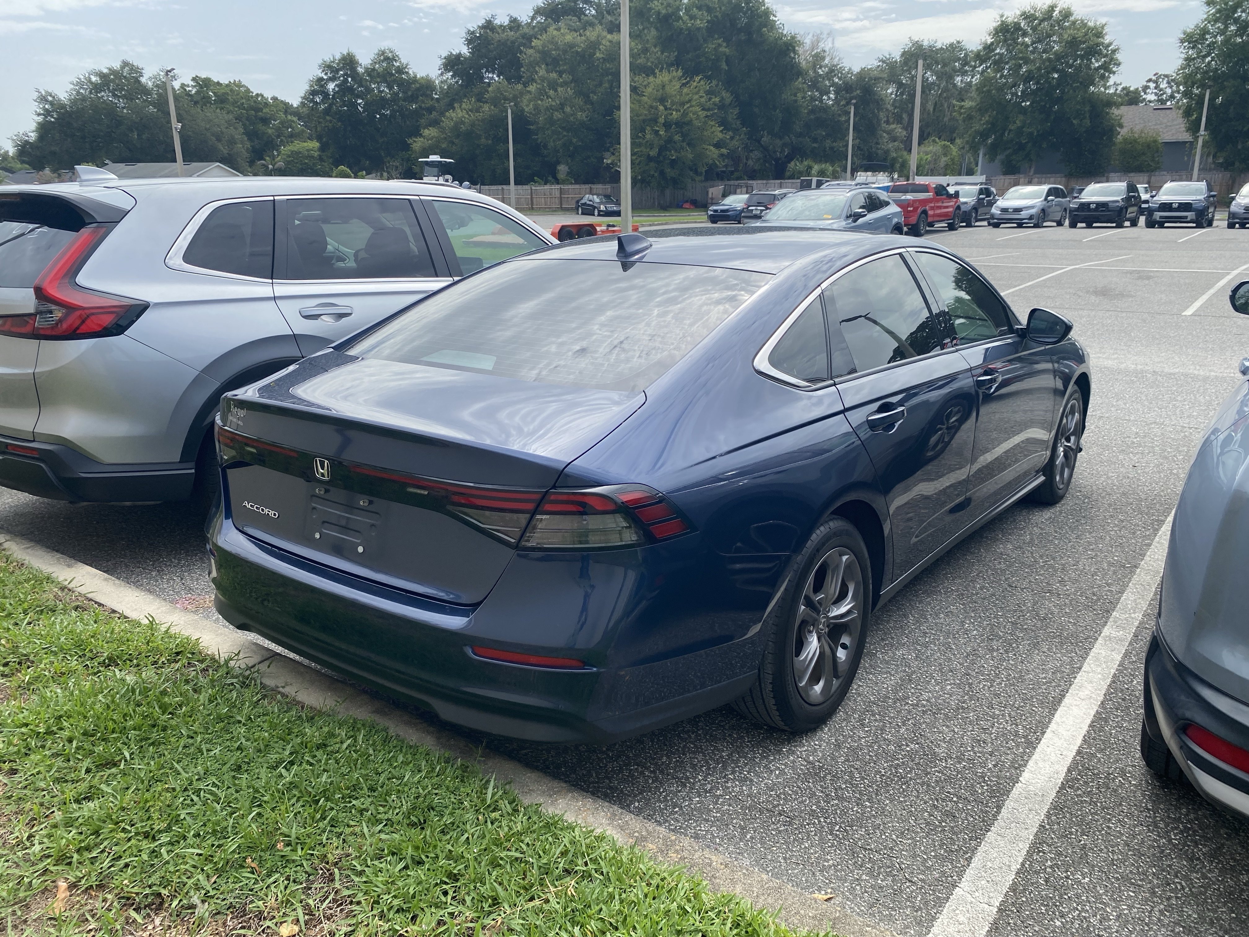Used 2024 Canyon River Blue Metallic Honda EX image 16