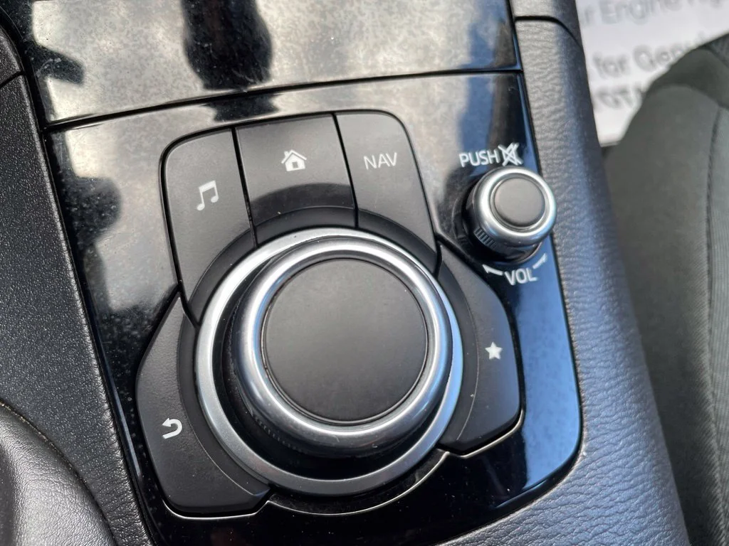 Used 2016 Gray Mazda i Sport image 22