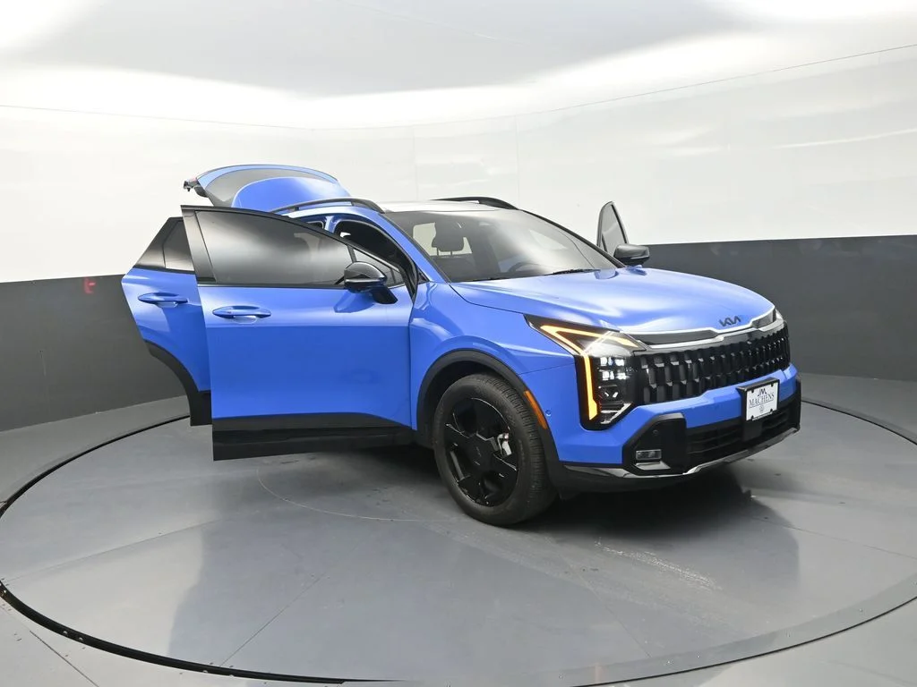 Used 2026 Blue Kia X-Line image 31
