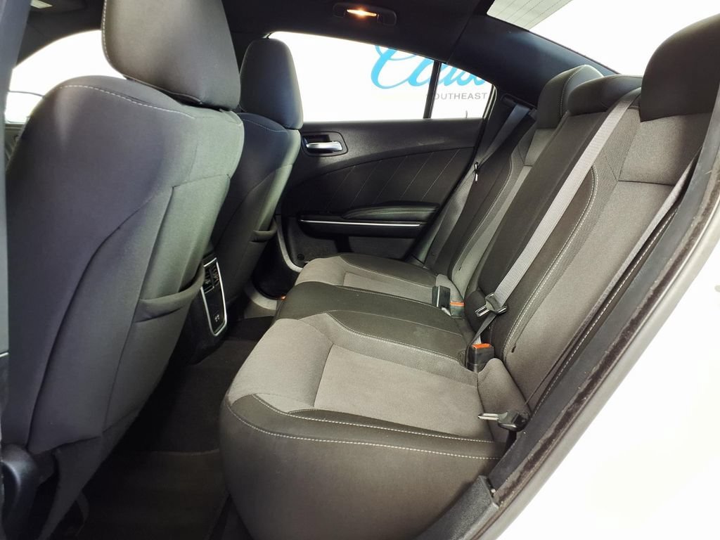 Used 2022 White Knuckle C Dodge SXT image 9