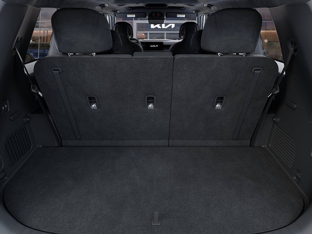 New 2027 Wolf Gray Kia X-Pro SX Prestige image 19