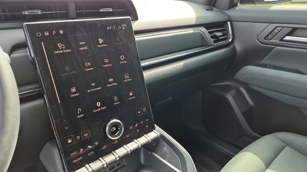 2027 GMC Terrain AT4 - Photo 16