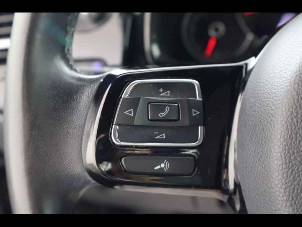 Used 2019 Gray Volkswagen 2.0T S image 19