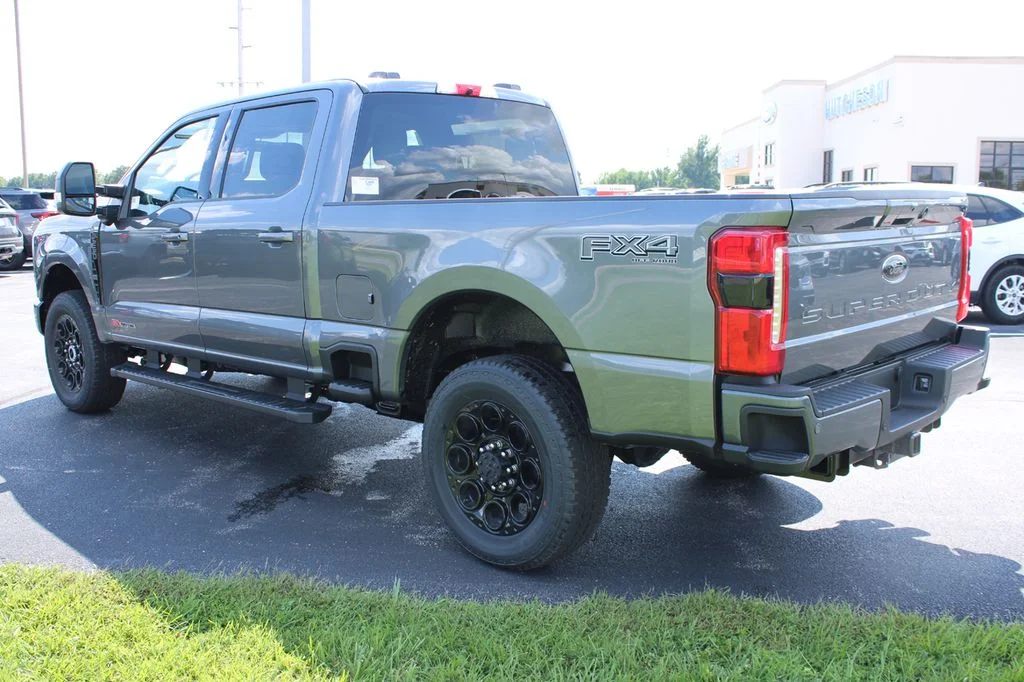 New 2026 Carbonized Gray Metallic Ford F-250® XLT image 13