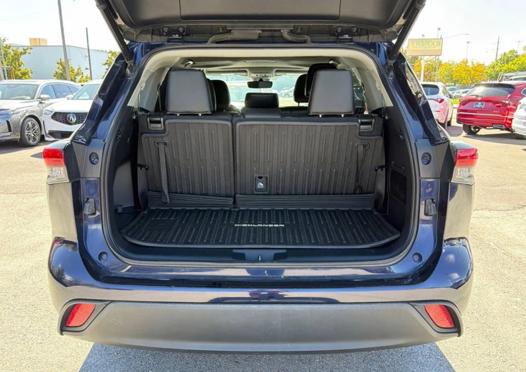Used 2023 Blue Toyota XLE image 14
