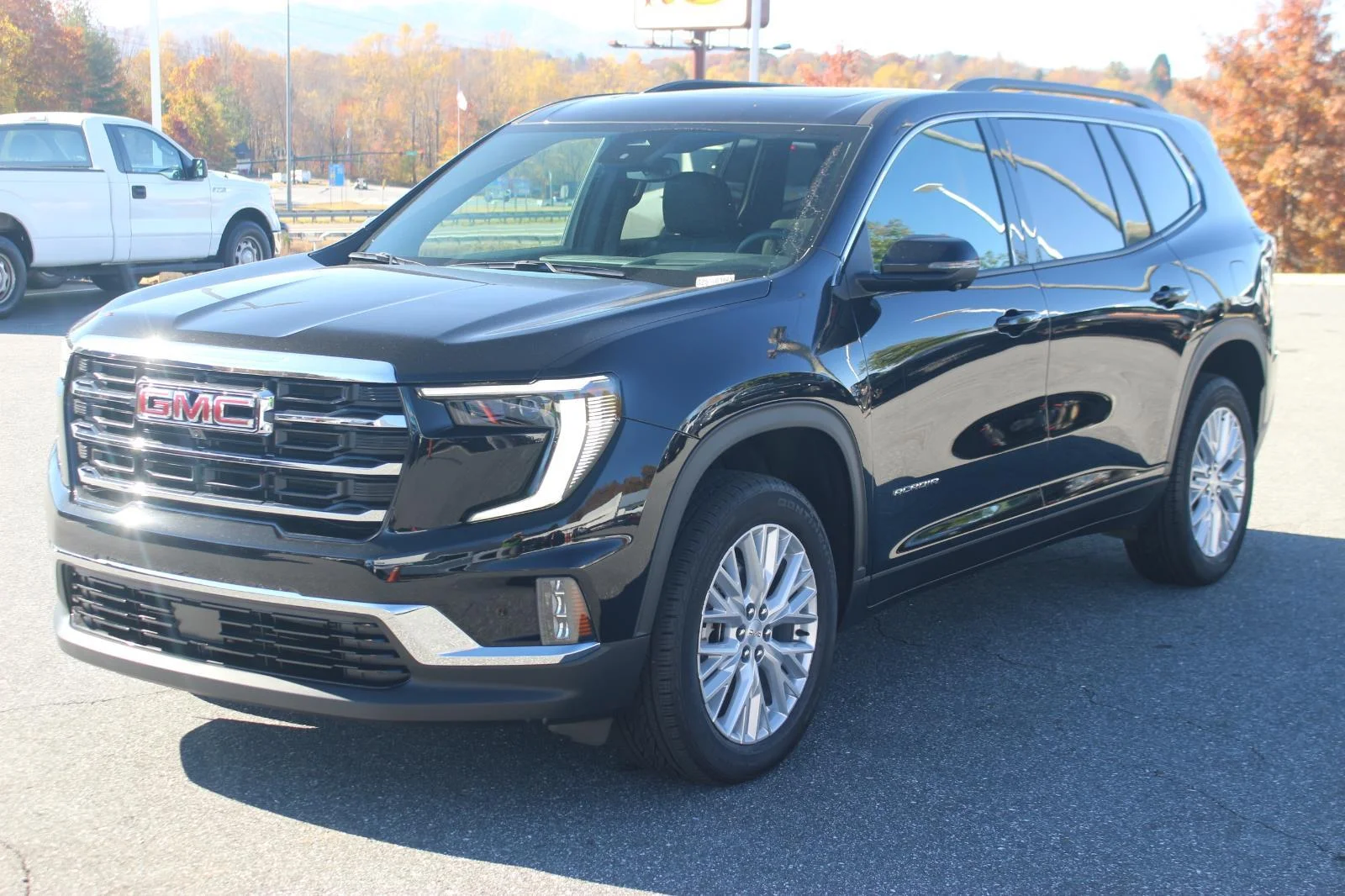 New 2025 Ebony Twilight Metallic GMC Elevation image 3