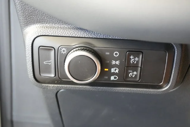 New 2027 Avalanche Gray Ford Active image 19