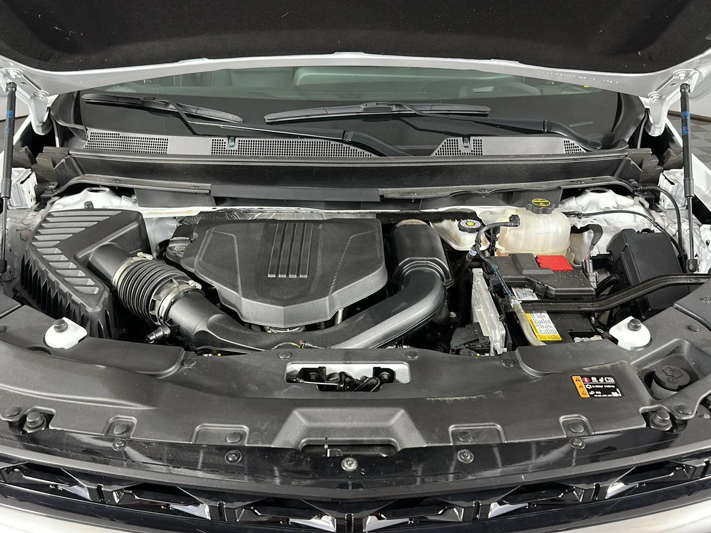 Used 2024 Summit White Chevrolet AWD Z71 image 3
