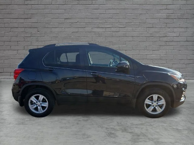 Used 2022 MIDNIGHT BLUE METALLIC Chevrolet LT image 7
