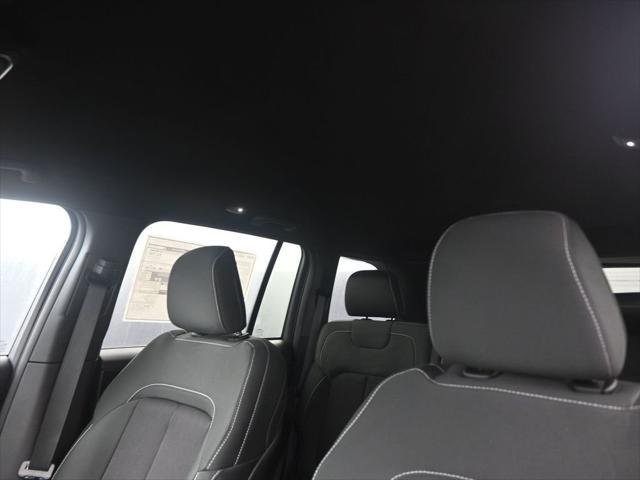 New 2026 Silver Zynith Exterior Paint Jeep Laredo image 28