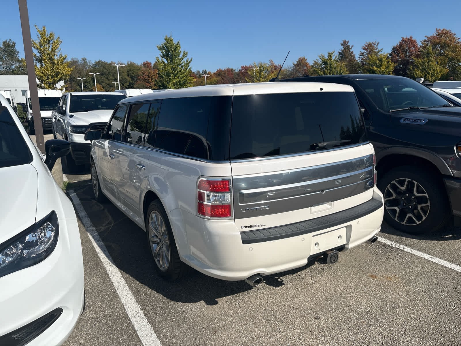 Used 2019 White Platinum Metallic Tri-Coat Ford Limited image 4