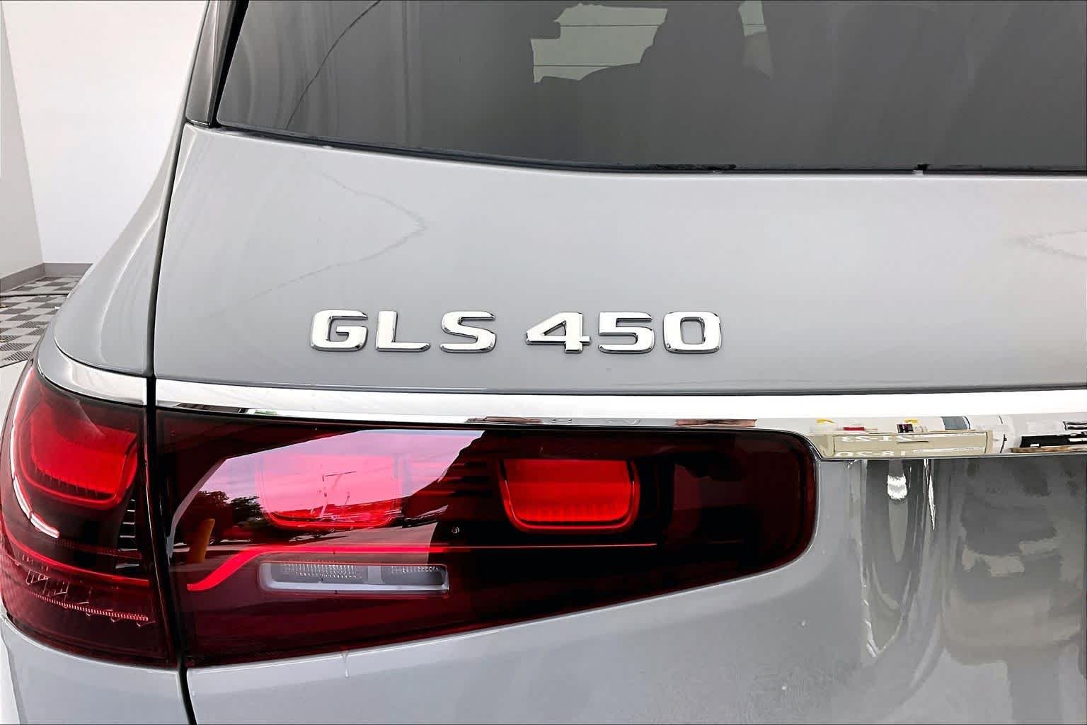 New 2026 MANUFAKTUR Alpine Grey Mercedes-Benz GLS 450 image 7