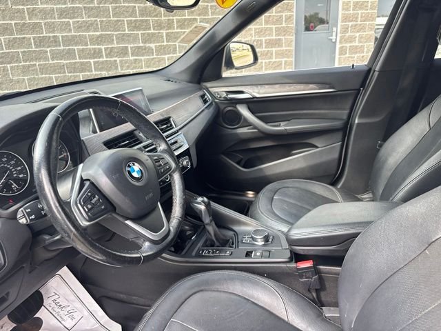 Used 2017 White BMW xDrive28i image 17