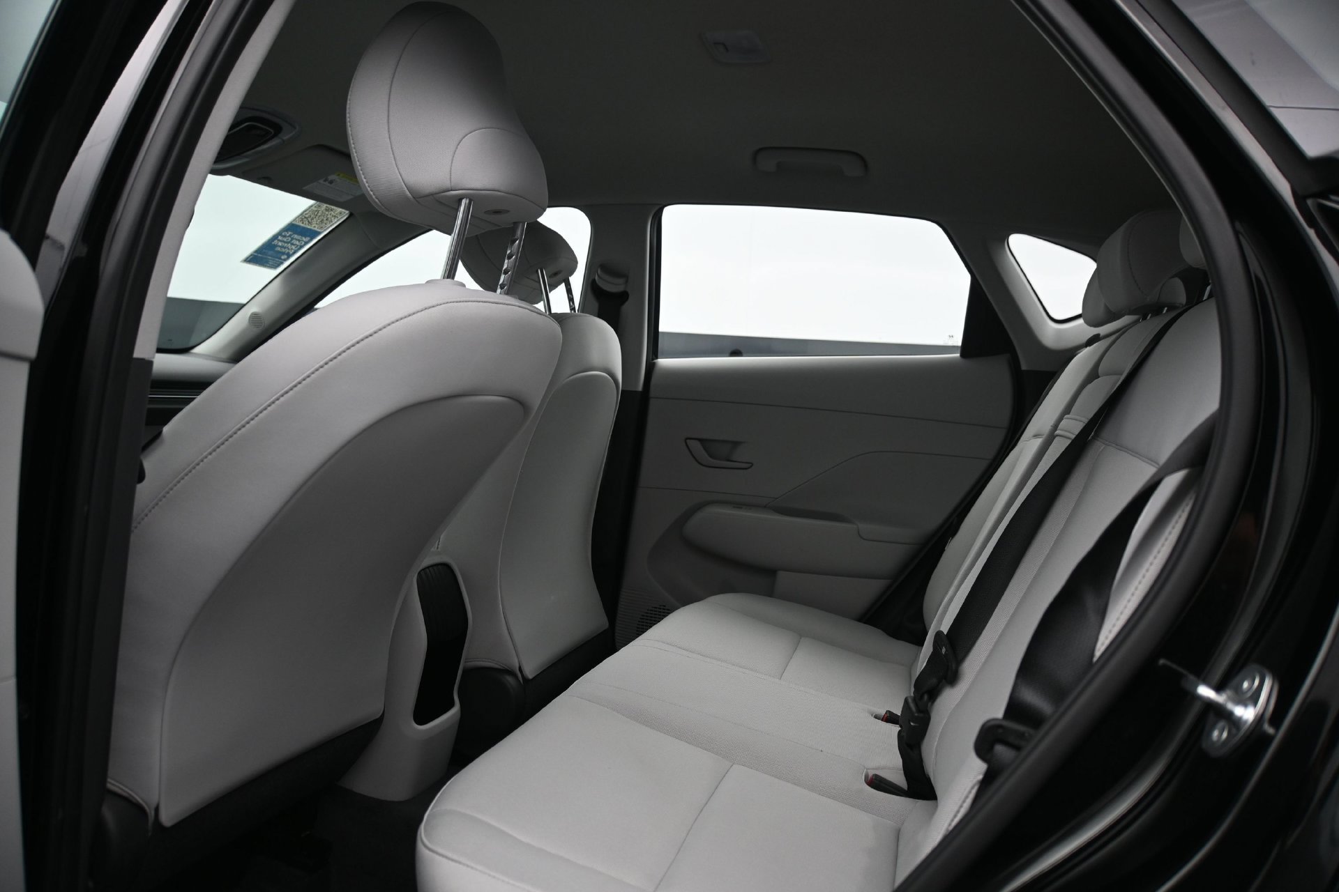 2024 Hyundai Kona SE - Photo 16