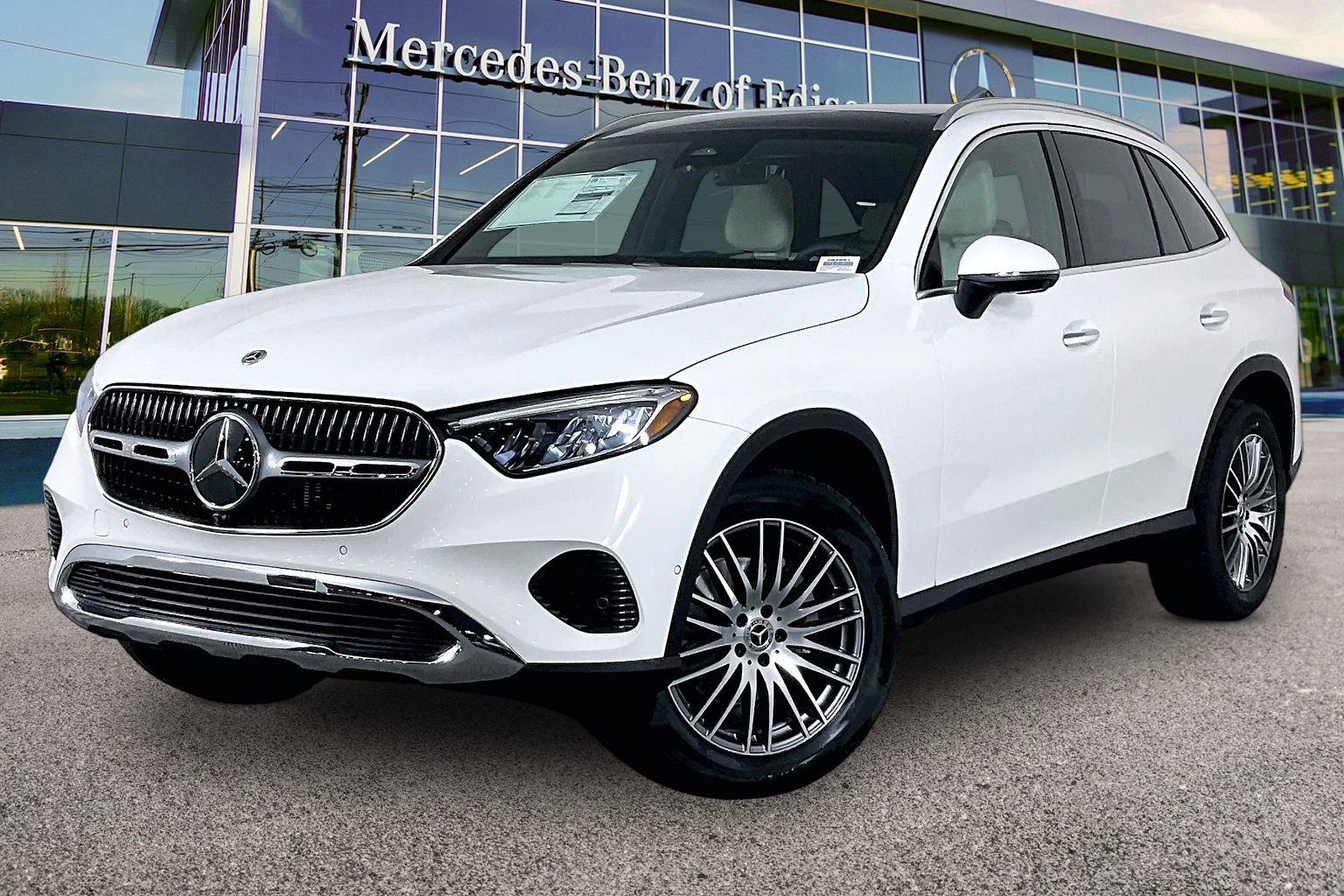 New 2026 Polar White Mercedes-Benz GLC 300 image 15