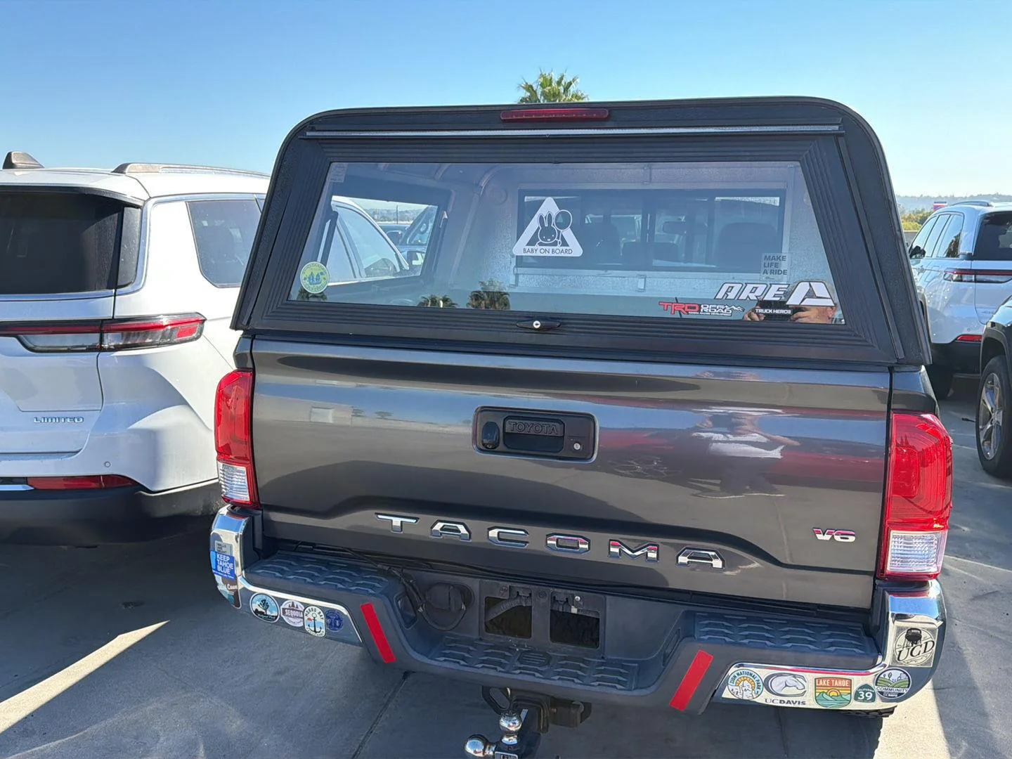 Used 2016 Magnetic Gray Metallic Toyota SR5 V6 image 4