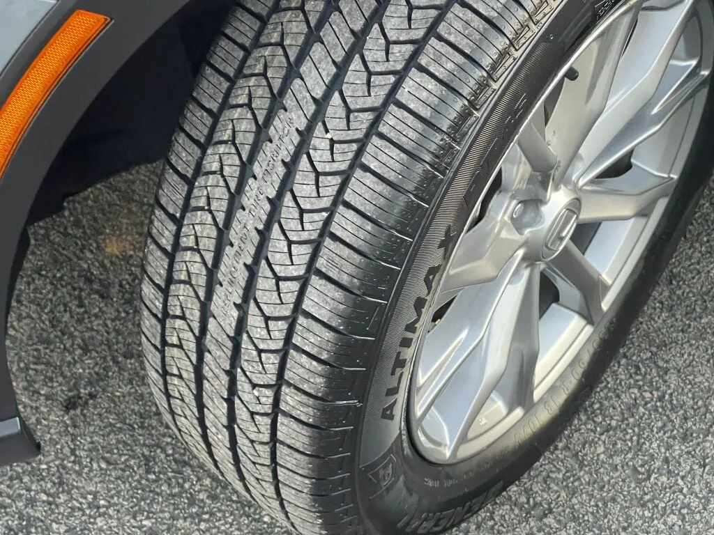 Certified Used 2025 Urban Gray Pearl Honda EX image 35