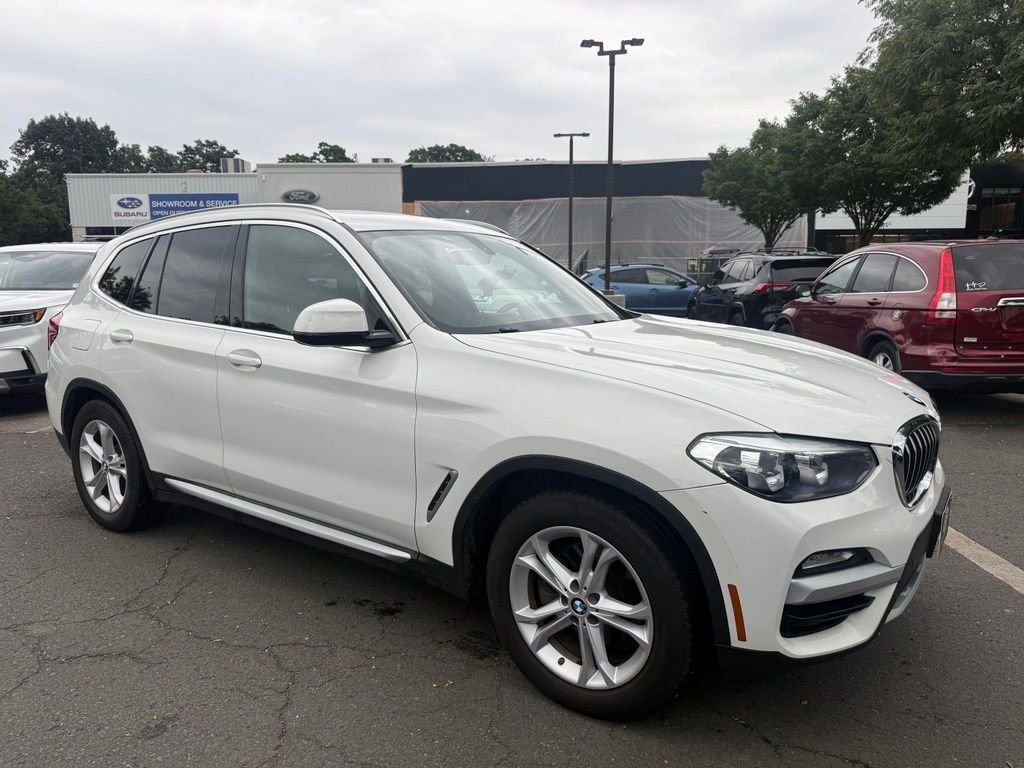 Used 2018 Alpine White BMW xDrive30i image 4
