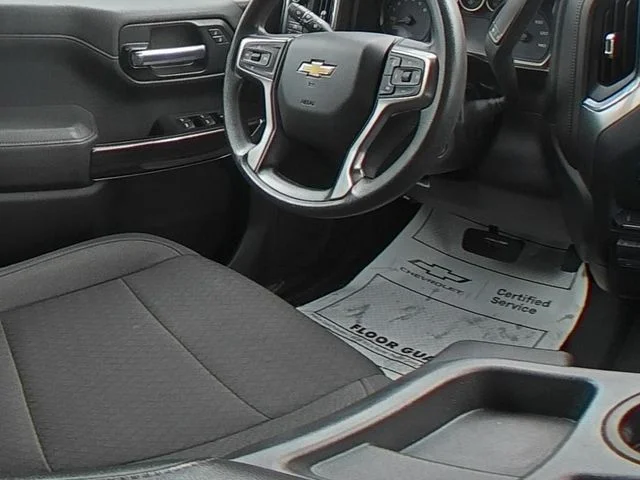 Used 2020 White Chevrolet LT image 38
