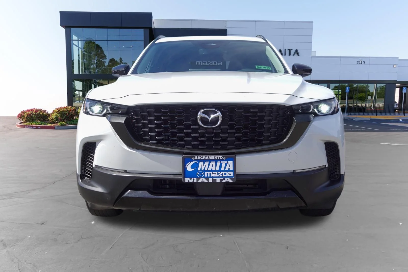 Certified Used 2025 Wind Chill Pearl Mazda Premium image 10
