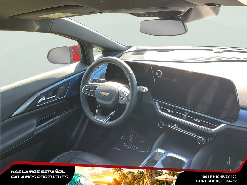 Used 2025 Radiant Red Tintcoat Chevrolet LT image 27