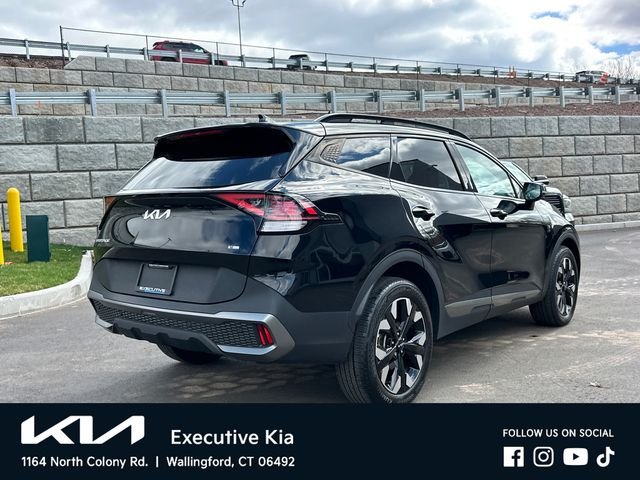 Used 2023 Black Kia X-Line image 4